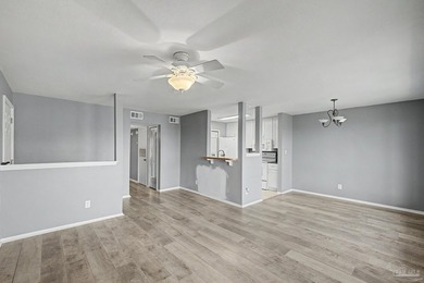 Beautiful 2 bedroom, 2 bath waterfront condo in Gulf Breeze - photo 6