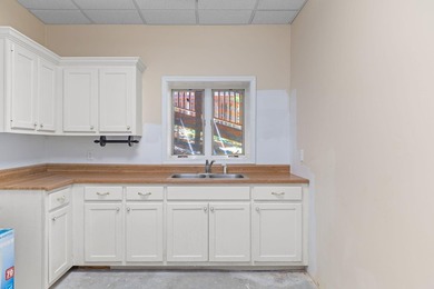 Beautiful waterfront property located in Trousdale slough - photo 38