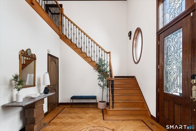 Set in Westport's sought-after Hunt Club neighborhood, this - photo 3