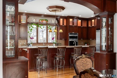 Set in Westport's sought-after Hunt Club neighborhood, this - photo 4