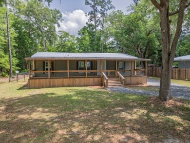 Lake Home Sale Pending in Quincy, Florida