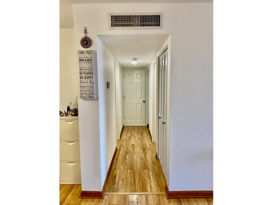 2 Bedroom 2 Bath 2 balconies, water front with a nice view, 2