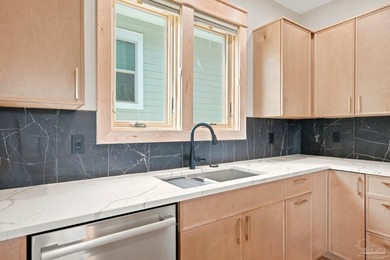**OEPN HOUSE Sunday, July 19th from 10am-12pm*** Welcome to - photo 8