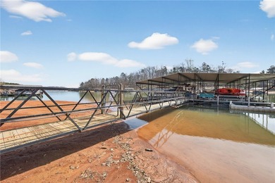 WELCOME to your new LAKE HARTWELL home! This beautiful home has - photo 31