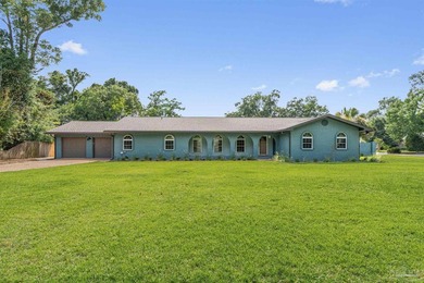 A rare find in the heart of East Hill! Situated on a triple - photo 2