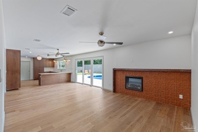 A rare find in the heart of East Hill! Situated on a triple - photo 10
