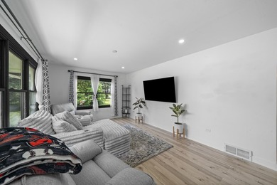 If you're looking for an affordable, move in ready home in Lake - photo 2