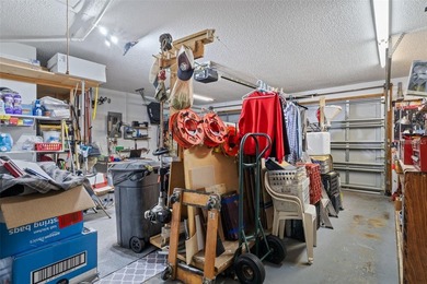 OPPORTUNITY KNOCKS!!! NO HOA OR FLOOD INSURANCE REQUIRED. 2 - photo 3