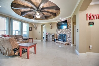 Step into this stunning 4-bedroom, 2-bathroom home with over 2 - photo 15