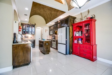 Step into this stunning 4-bedroom, 2-bathroom home with over 2 - photo 19