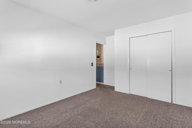 This sought-after Lakeview model is ready and waiting for its - photo 21