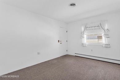 This sought-after Lakeview model is ready and waiting for its - photo 22
