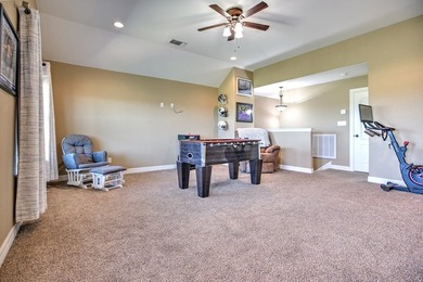 Step into this stunning 4-bedroom, 2-bathroom home with over 2 - photo 31