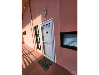 Enjoy both the Pensacola Bay and the Gulf of Mexico when you - photo 10