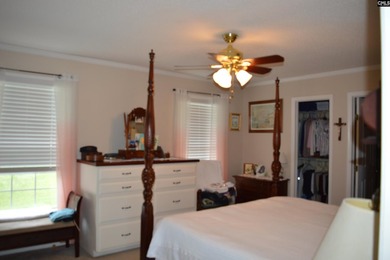 Beautiful, well maintained, 3 bed 2 bath home on a gently - photo 14