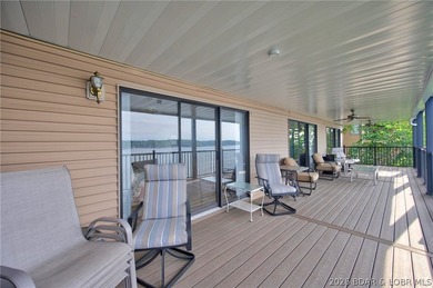 Life at Lake of the Ozarks is calling with this Gorgeous Condo - photo 15