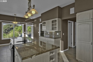 Indulge in refined coastal living within the oceanfront gated - photo 15
