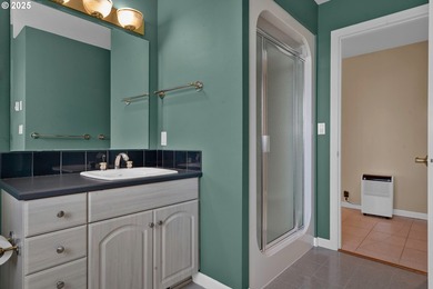 Indulge in refined coastal living within the oceanfront gated - photo 37