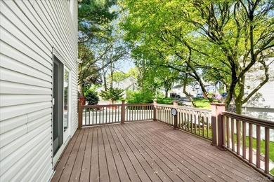 Beautifully maintained home offering the perfect blend of - photo 7