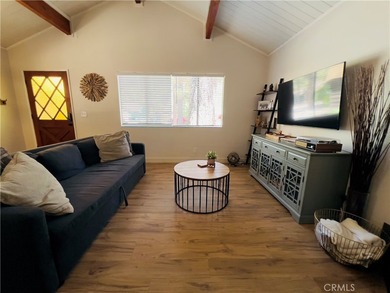 Beautifully upgraded cabin in Big Bear City, perfect as a - photo 9