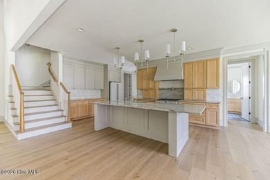 Exceptional new construction. As you step inside, your eyes are - photo 11