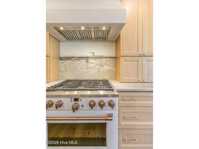 Exceptional new construction. As you step inside, your eyes are - photo 15