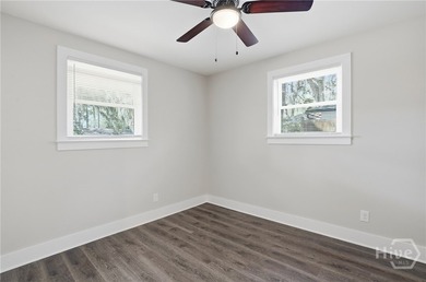 Beautifully renovated and move-in ready, this 4 bedroom, 3 - photo 21