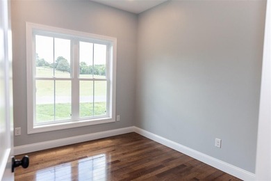 Modern farmhouse, 4 Bed 3 Bath, minutes from historic downtown - photo 24