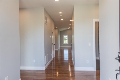 Modern farmhouse, 4 Bed 3 Bath, minutes from historic downtown - photo 28