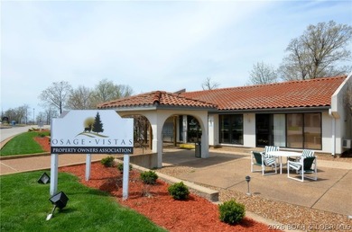 Beautifully remodeled top floor 3 bedroom 2 bathroom move-in - photo 30