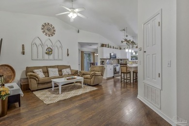 Bright, open, and ready to welcome you home! This 3-bedroom - photo 2