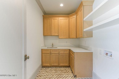 Exceptional new construction. As you step inside, your eyes are - photo 41