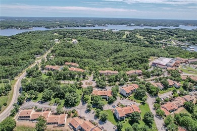 Beautifully remodeled top floor 3 bedroom 2 bathroom move-in - photo 45