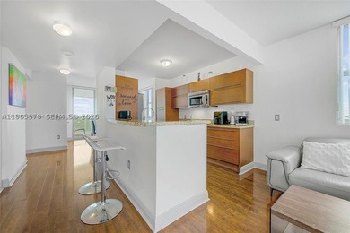 Experience luxury living in this fully furnished and equipped - photo 2