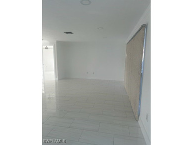 This beautiful House for Sale in North Fort Myers. This - photo 3