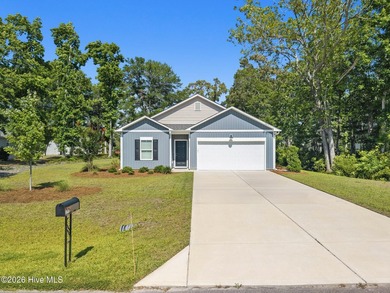 Located just 4.7 miles from the beach in Ocean Isle, this - photo 3