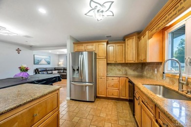 Charming 4-bedroom, 1-bath ranch situated on a tremendous - photo 13