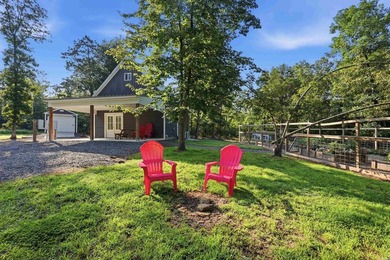 Such an adorable retreat sitting on 12.60 acres +/- with 3 Cozy - photo 15