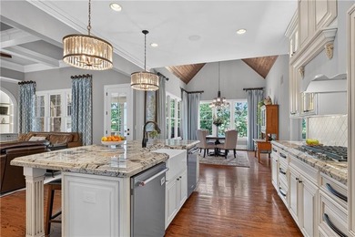 Experience refined estate living in this exceptional all-brick - photo 18