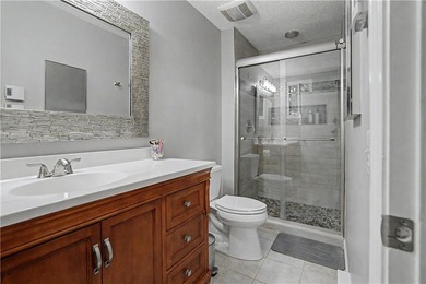 Welcome home to this beautifully maintained 2-bedroom, 2-bath - photo 18