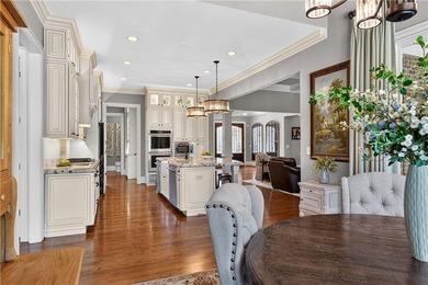 Experience refined estate living in this exceptional all-brick - photo 21