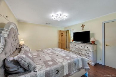 Charming 4-bedroom, 1-bath ranch situated on a tremendous - photo 21