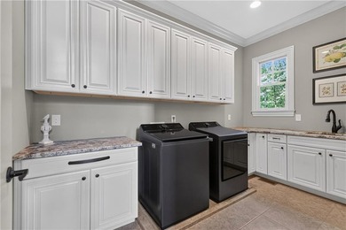 Experience refined estate living in this exceptional all-brick - photo 22