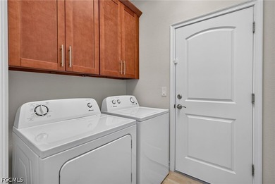 Quality construction, thoughtful upgrades, and a prime Southwest - photo 23