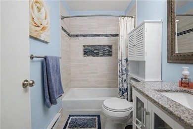 Welcome home to this beautifully maintained 2-bedroom, 2-bath - photo 23