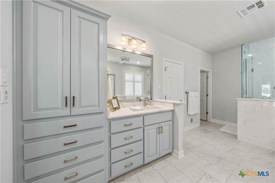 Benefitting from a distinctive, high-end remodel, this fabulous - photo 25