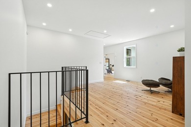Located in a peaceful area, this vast property was completely - photo 26