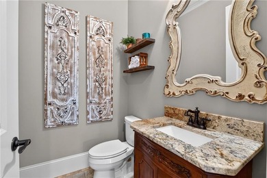Experience refined estate living in this exceptional all-brick - photo 35