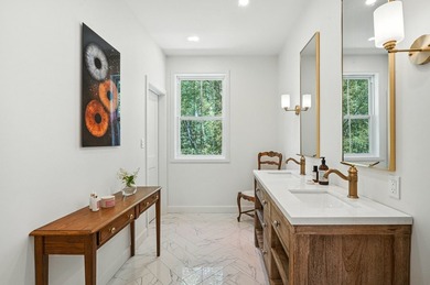 Located in a peaceful area, this vast property was completely - photo 40