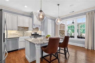 Experience refined estate living in this exceptional all-brick - photo 42
